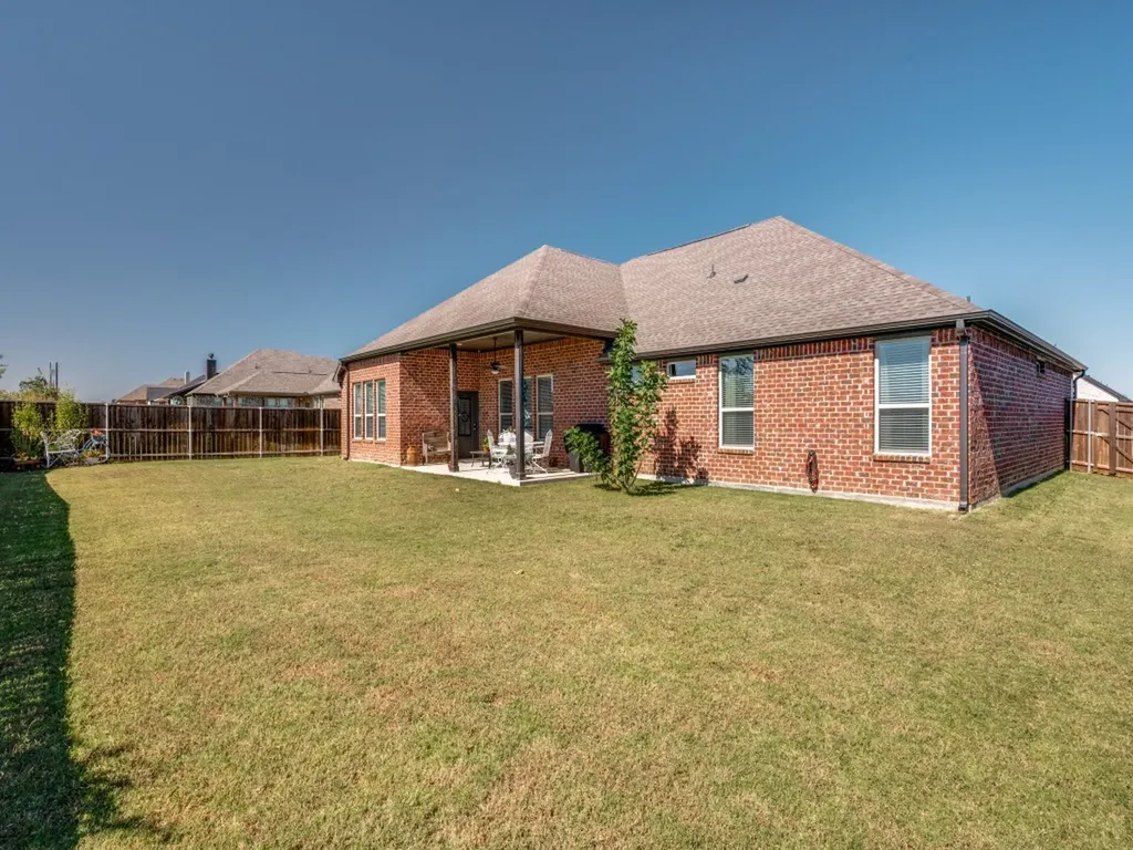 808 Mary Lee Lane Collinsville TX 76233