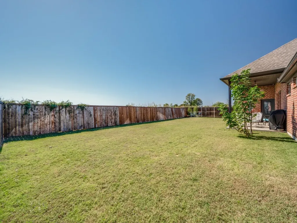 808 Mary Lee Lane Collinsville TX 76233