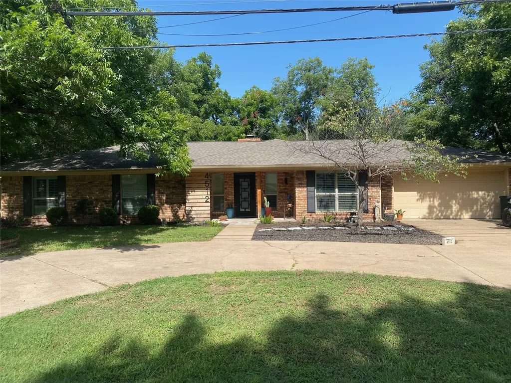 4512 Cimmaron Trail De Cordova TX 76049