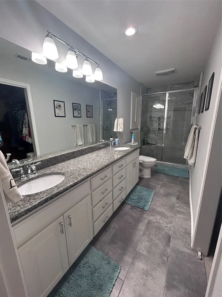 4512 Cimmaron Trail De Cordova TX 76049