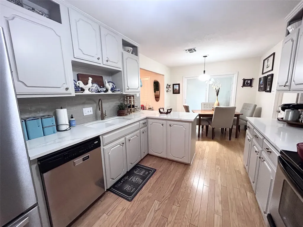 4512 Cimmaron Trail De Cordova TX 76049