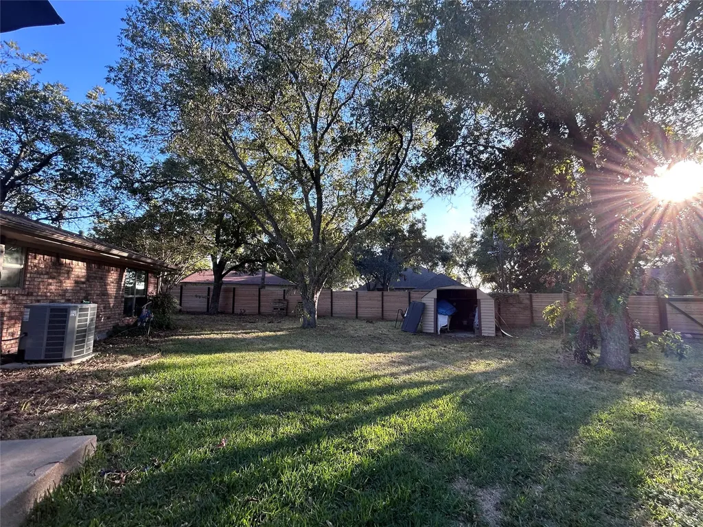 4512 Cimmaron Trail De Cordova TX 76049