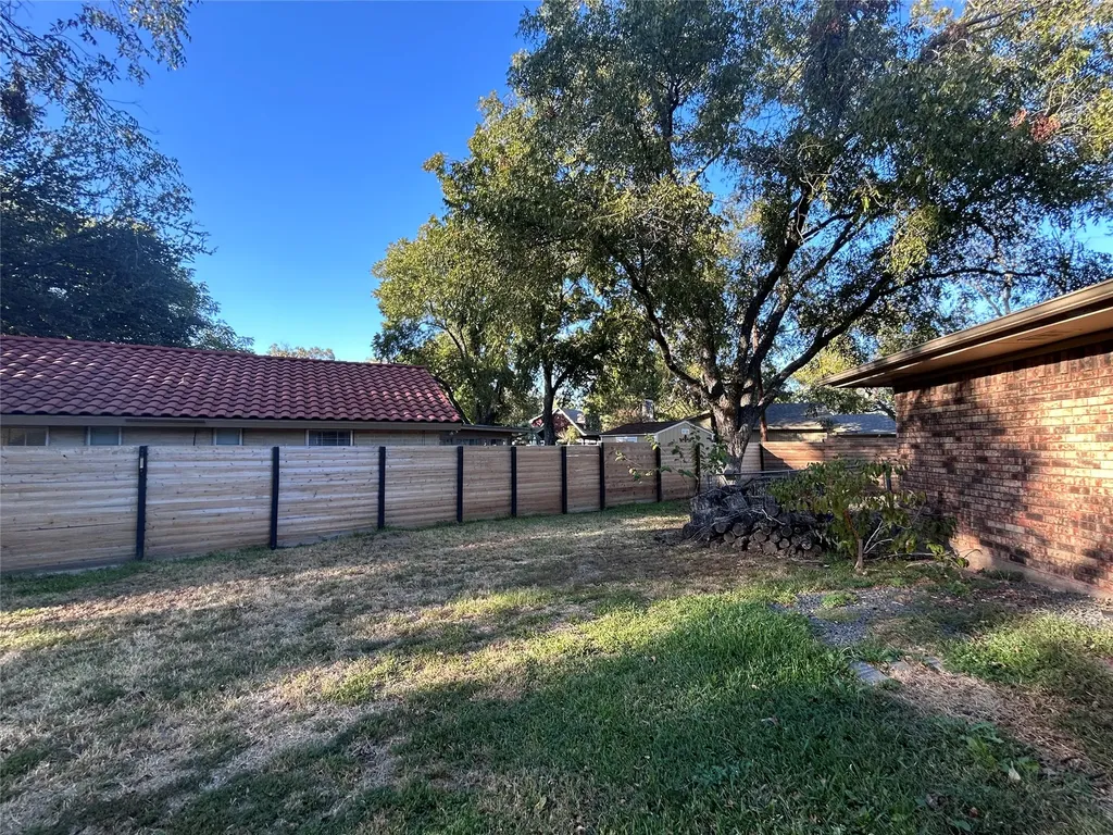 4512 Cimmaron Trail De Cordova TX 76049
