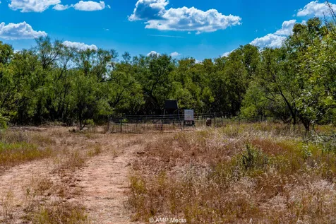 4538 County Road 463 Rule TX 79547