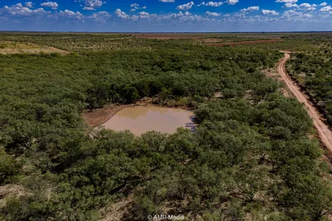 4538 County Road 463 Rule TX 79547