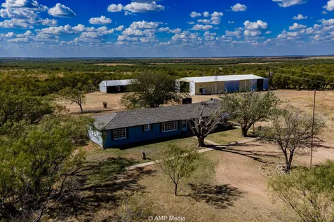 4538 County Road 463 Rule TX 79547