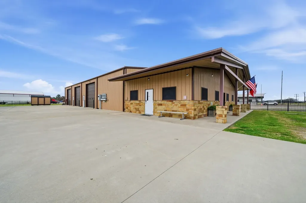 4626 County Road 2200 Greenville TX 75402