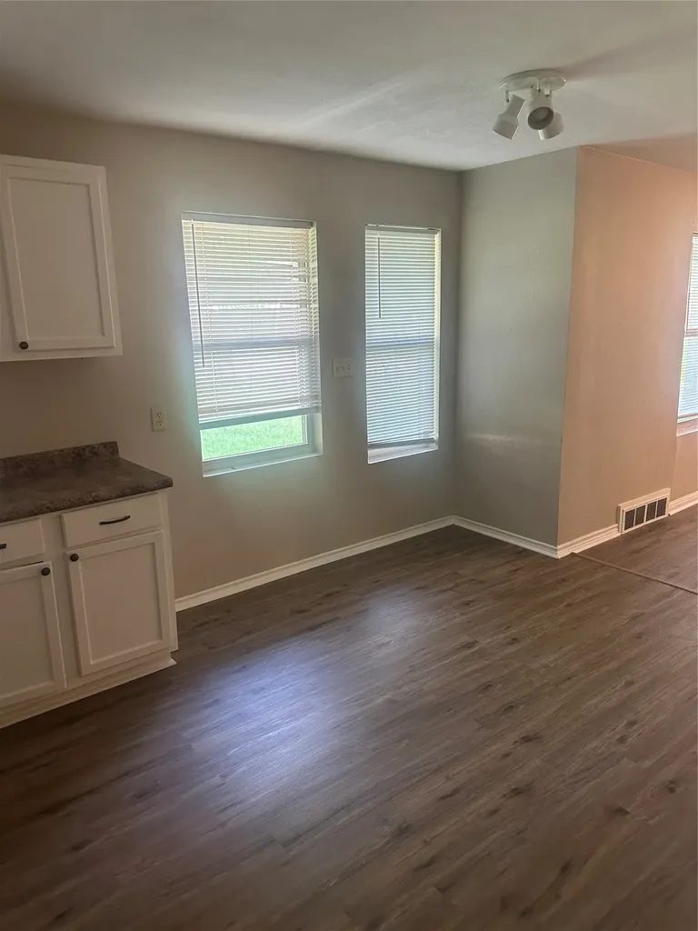 701 Hulme Street Bowie TX 76230