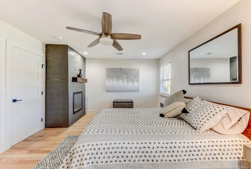 7002 Whispering Oaks Drive Austin TX 78745