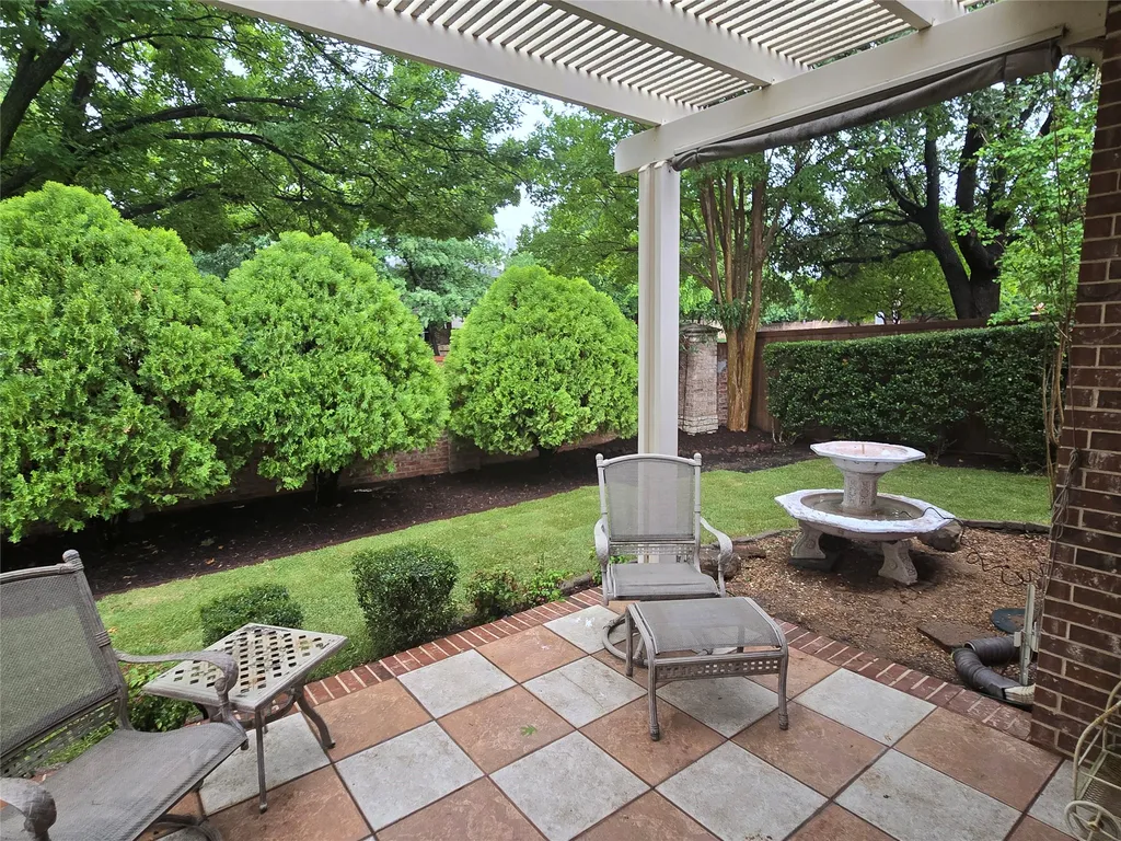 1614 Villa Court Corinth TX 76210