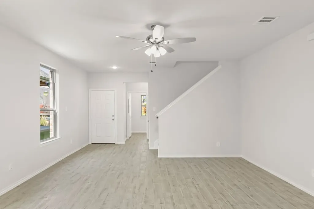 1733 Meadow Crest Drive Aubrey TX 76227