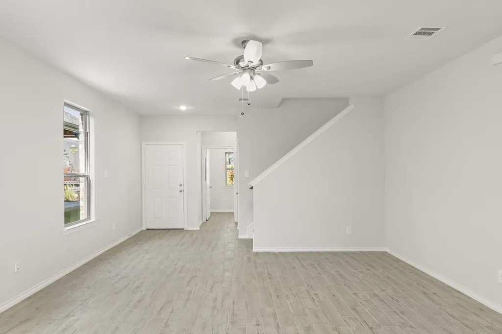 1733 Meadow Crest Drive Aubrey TX 76227