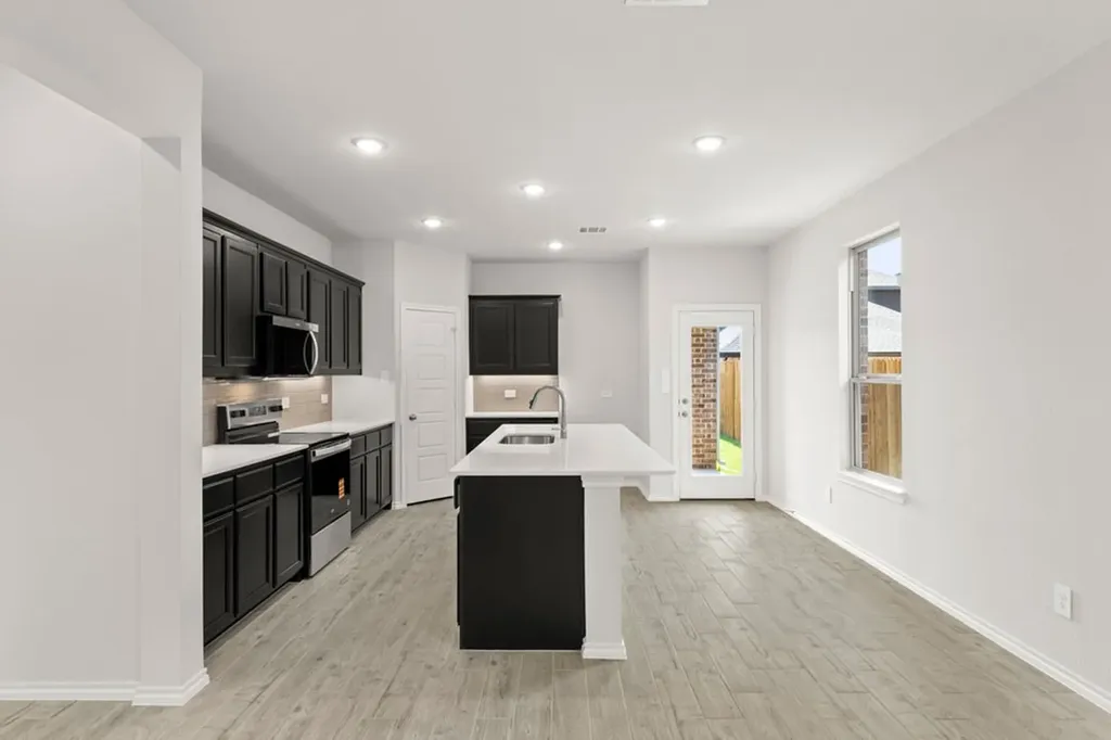 1733 Meadow Crest Drive Aubrey TX 76227