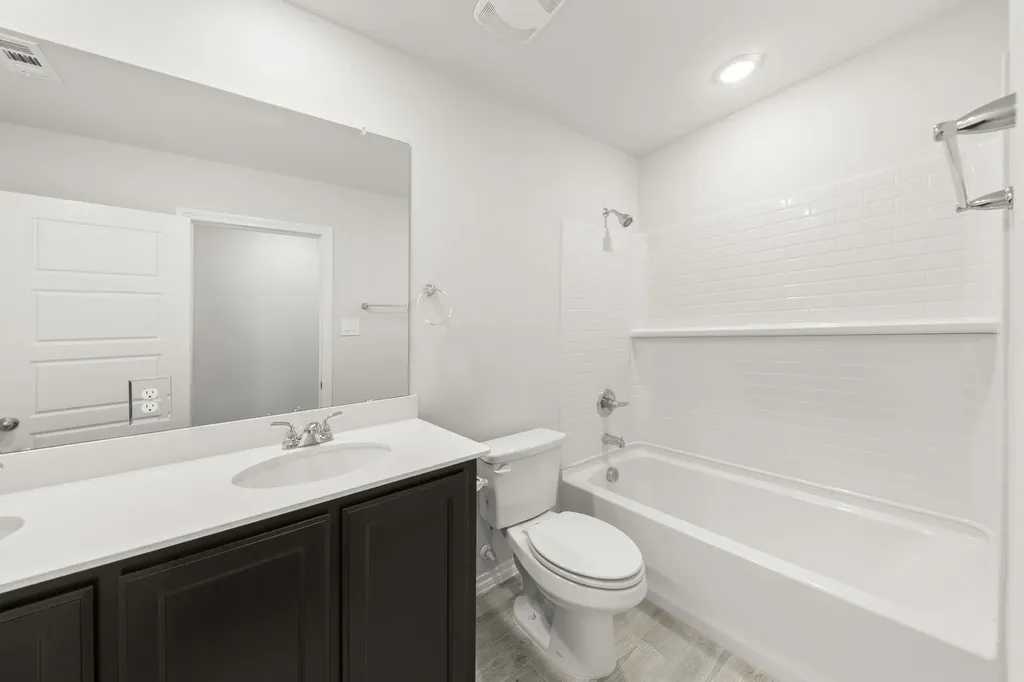 1733 Meadow Crest Drive Aubrey TX 76227