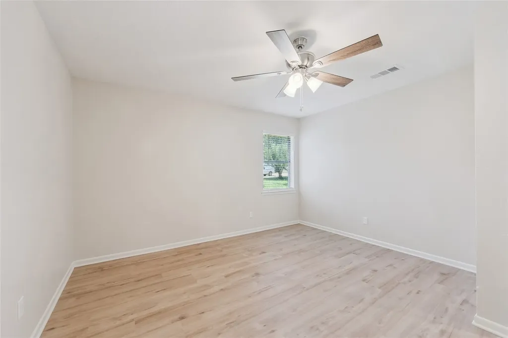 1006 Eagle Drive Eddy TX 76524