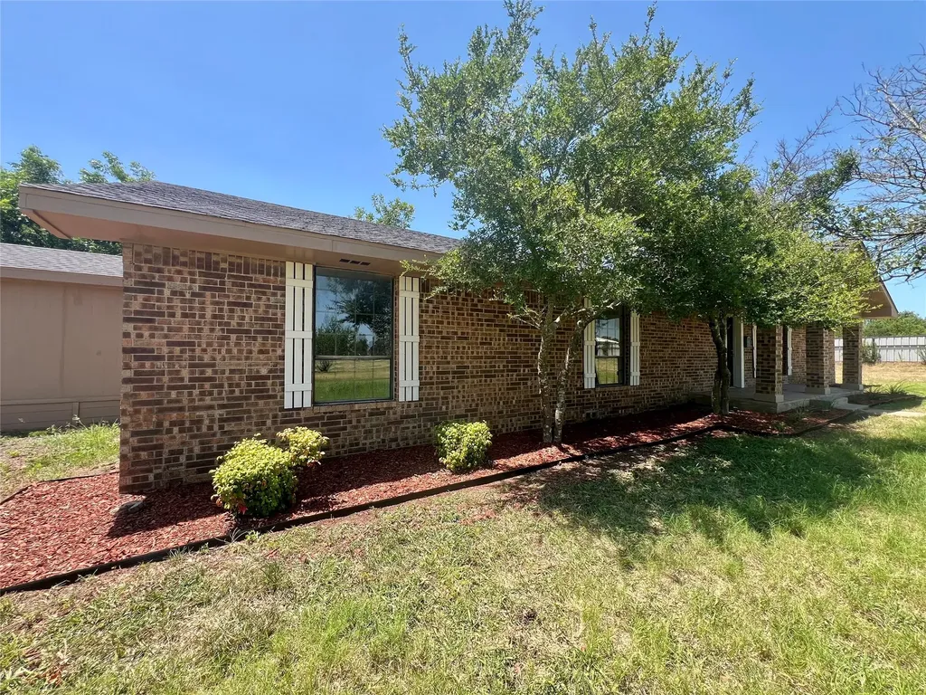 150 Sandlin Court Springtown TX 76082