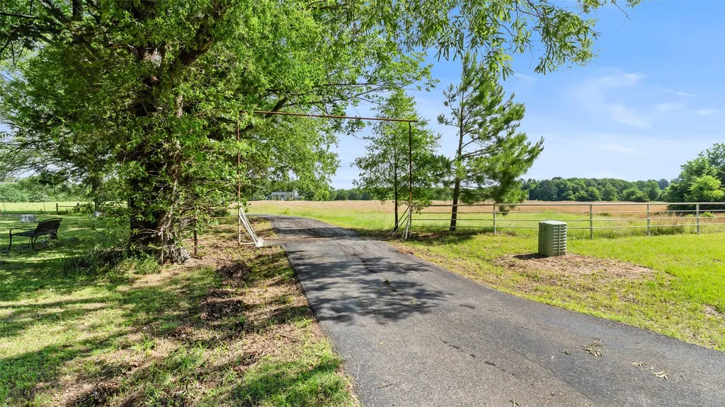 6128 Fm 1840 New Boston TX 75570