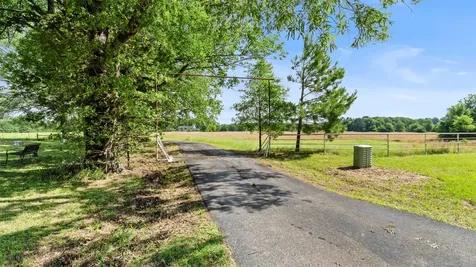 6128 Fm 1840 New Boston TX 75570