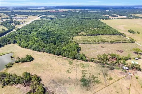 0000 Tx-121 & Airport Road Bonham TX 75418