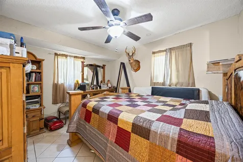 1152 Elva Warren Street Fort Worth TX 76115