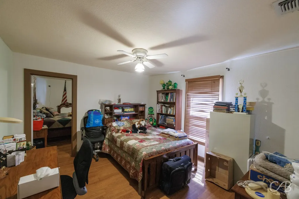 1406 W Commerce Street Eastland TX 76448