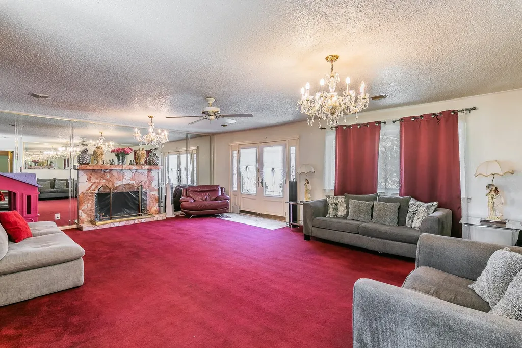 6207 Lyndon B Johnson Freeway Dallas TX 75240