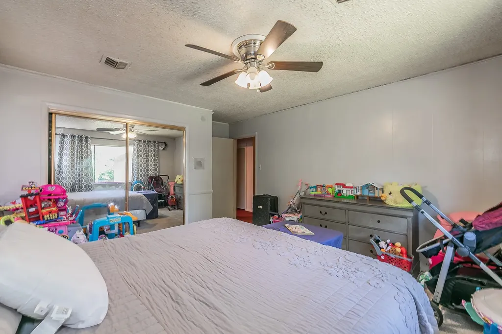 6207 Lyndon B Johnson Freeway Dallas TX 75240
