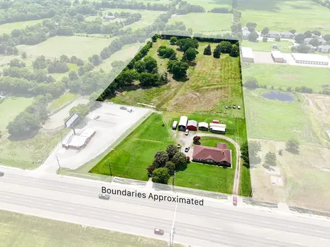 1709 N State Highway 121 Bonham TX 75418