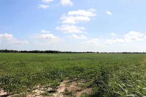 48AC Cr 2165 Klondike TX 75440