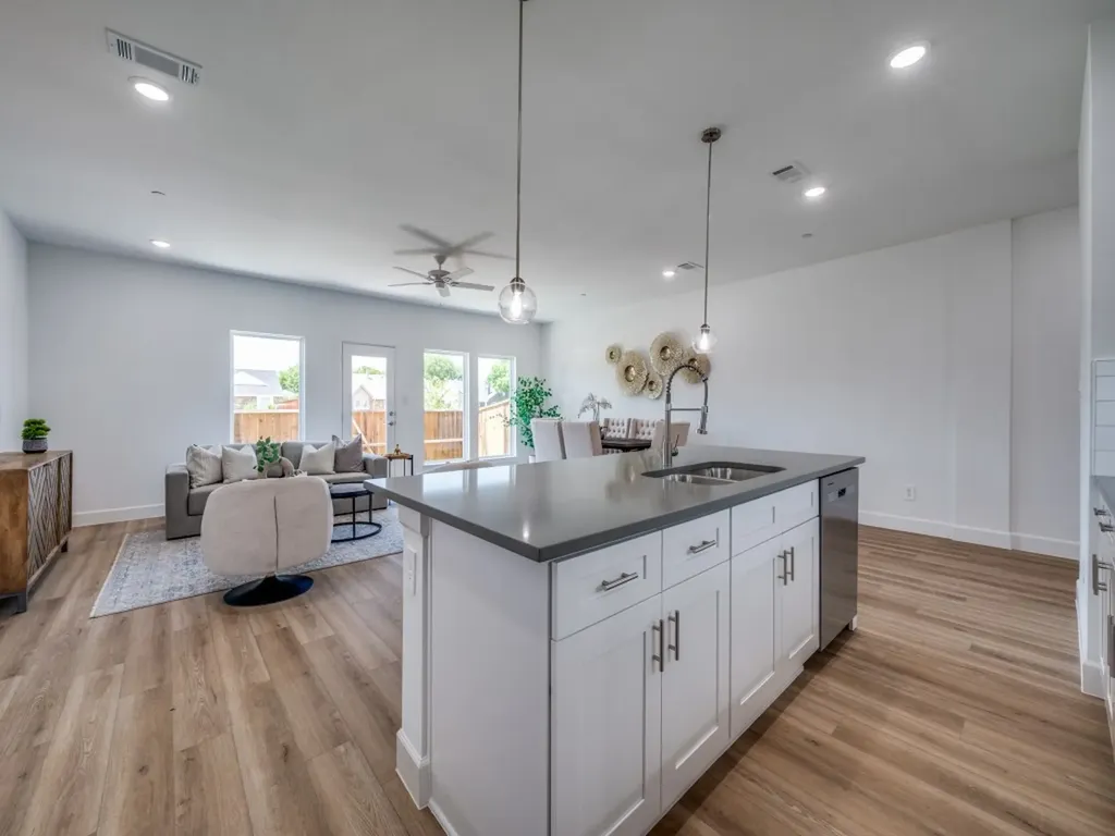 5613 Woodlands Drive The Colony TX 75056