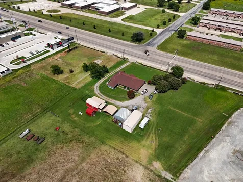 1709 State Hwy. 121 Highway Bonham TX 75418