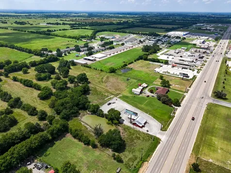 1709 State Hwy. 121 Highway Bonham TX 75418