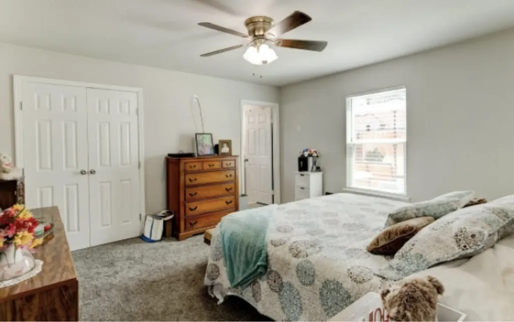 2933 S Hills Fort Worth TX 76109