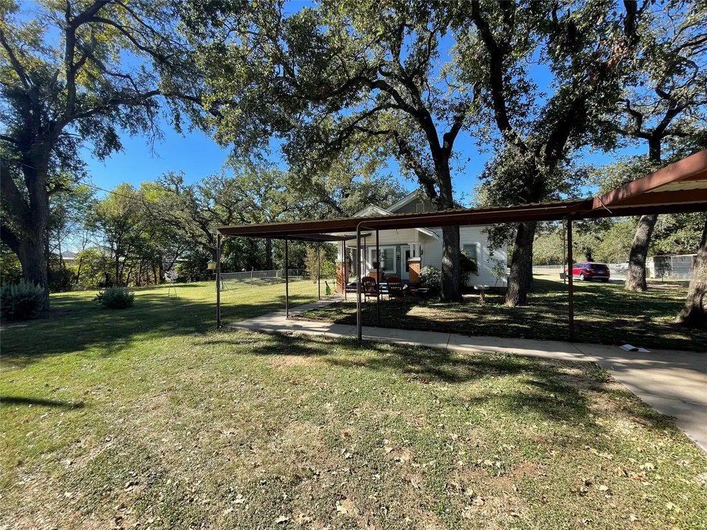 13822 Fm 4 Santo TX 76472