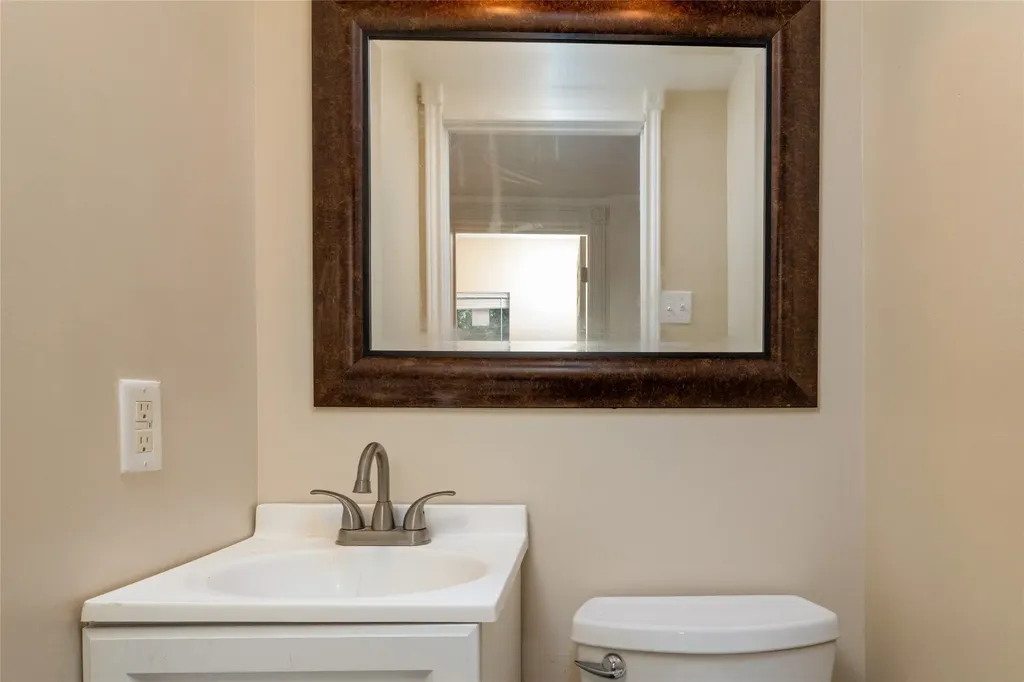 6401 Drury Lane Fort Worth TX 76116