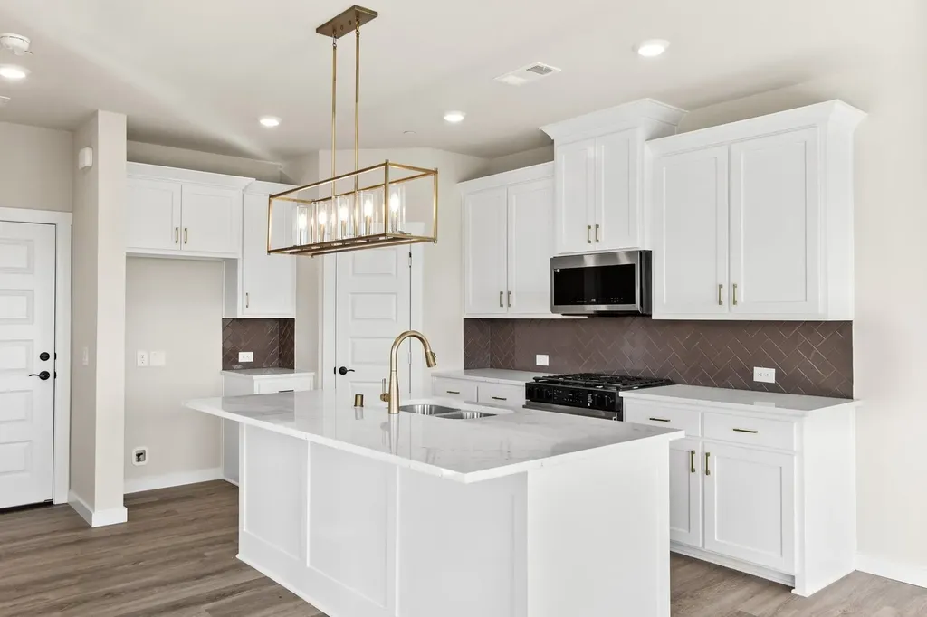 2028 Aldrich Mews Celina TX 75009