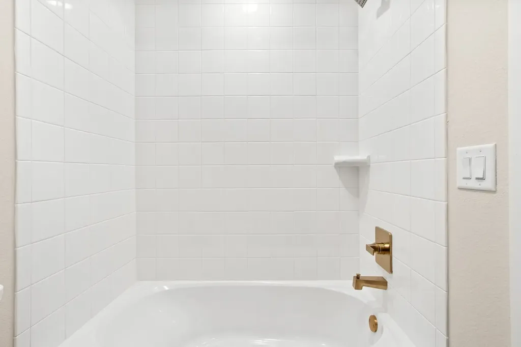 2028 Aldrich Mews Celina TX 75009