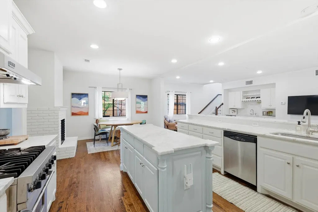 6631 Sunnyland Lane Dallas TX 75214