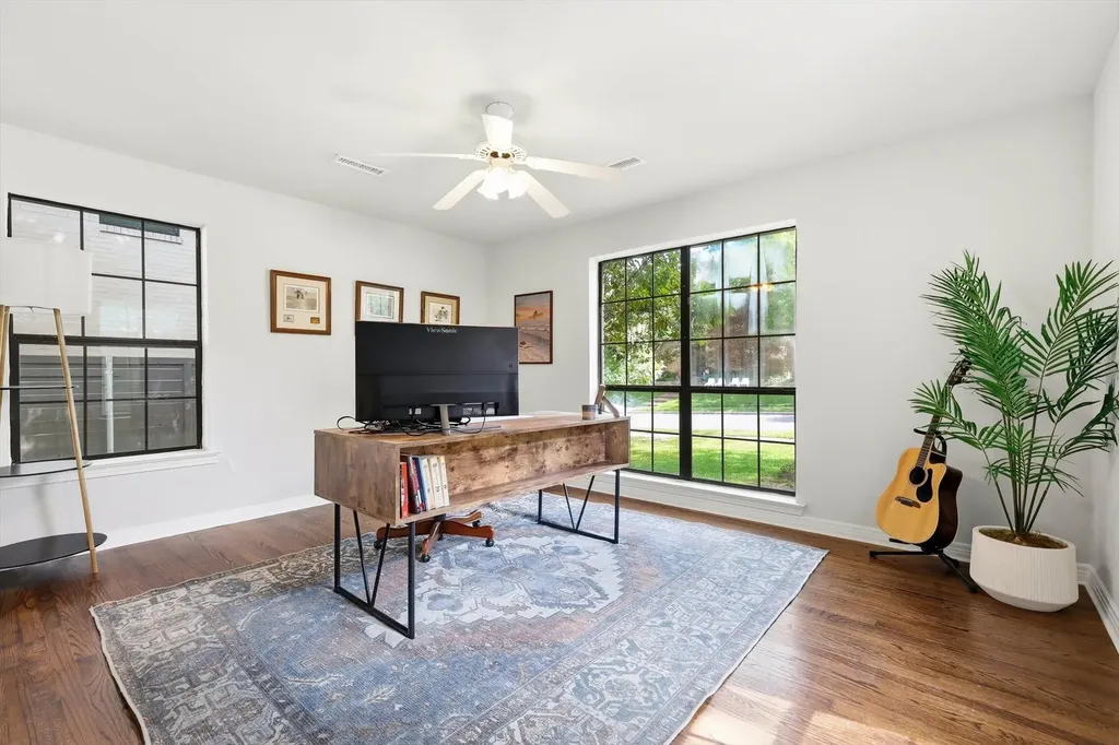 6631 Sunnyland Lane Dallas TX 75214
