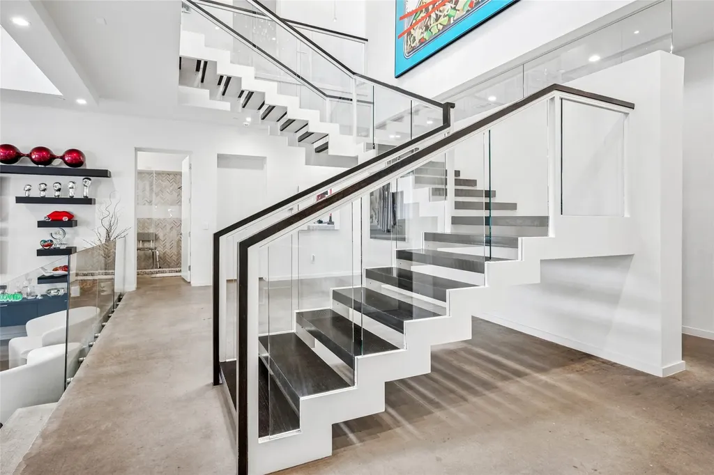 5036 Radbrook Place Dallas TX 75220