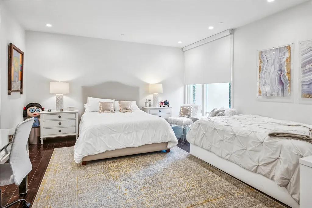 5036 Radbrook Place Dallas TX 75220