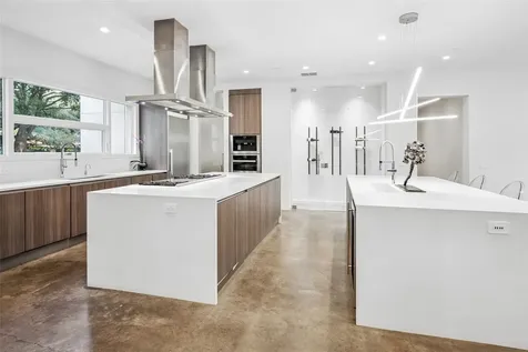5036 Radbrook Place Dallas TX 75220