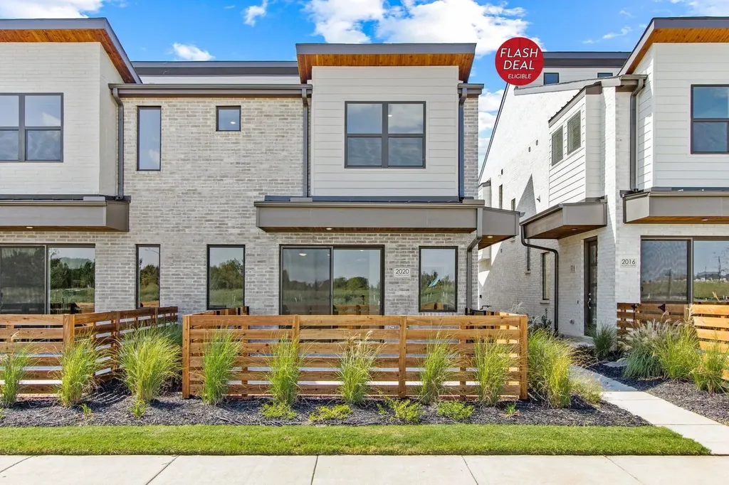 2020 NE Aldrich Mews Celina TX 75009