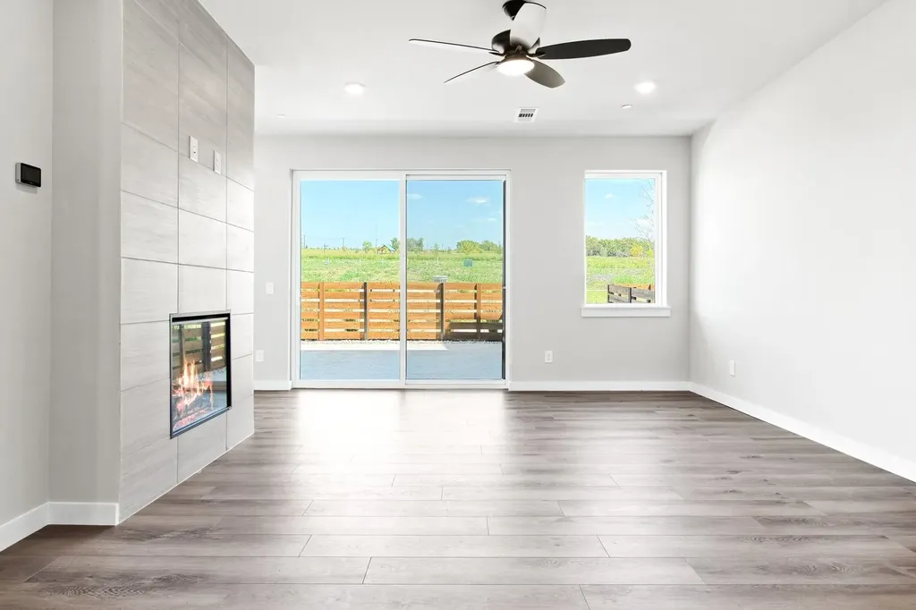 2020 NE Aldrich Mews Celina TX 75009