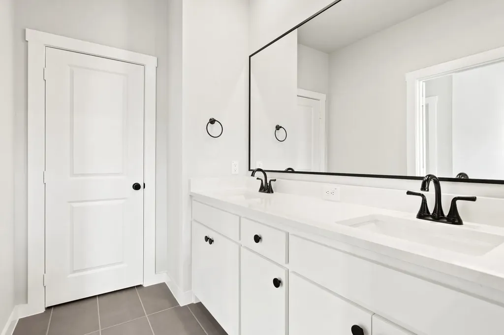 2020 NE Aldrich Mews Celina TX 75009