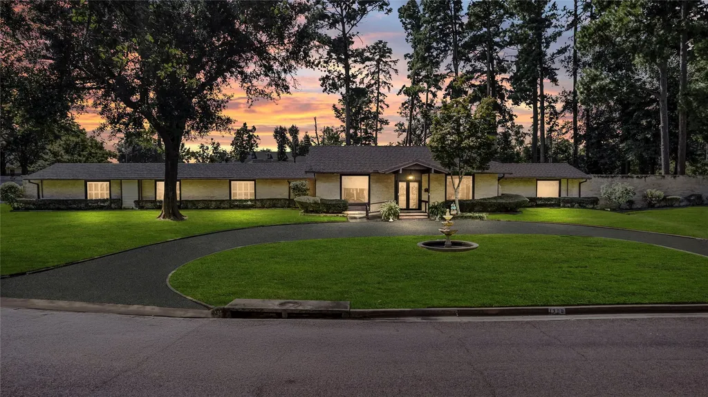 1300 Montclair Street Longview TX 75601