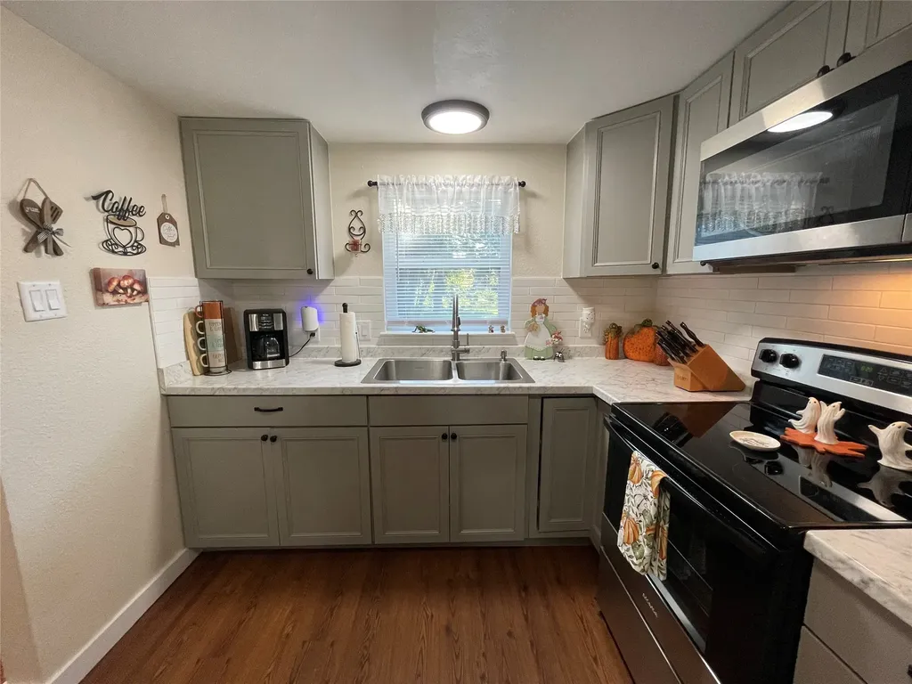 480 Oak Leaf East Tawakoni TX 75472