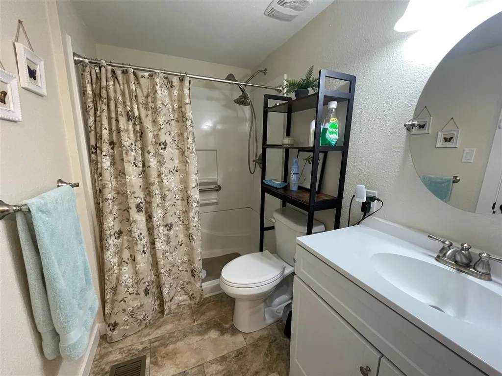 480 Oak Leaf East Tawakoni TX 75472