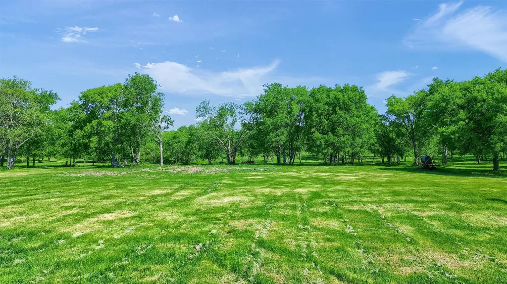695 Mackey Road Gunter TX 75058