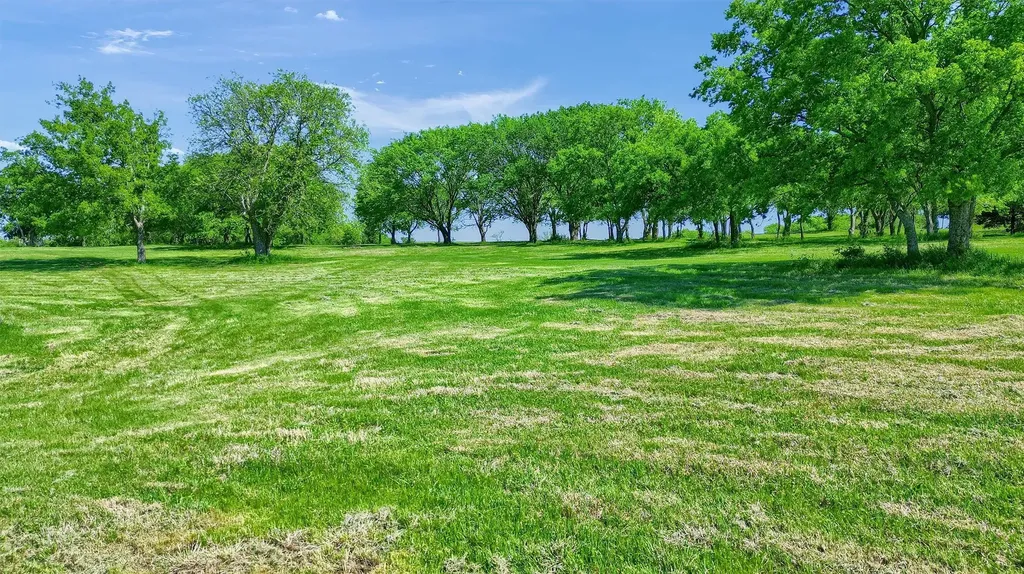 695 Mackey Road Gunter TX 75058